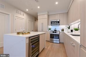 701 Swann Ave Unit ANSI ONE-107, Alexandria, VA 22301