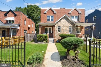 18 53rd St SE, Washington, DC 20019