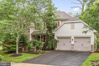 131 Equestrian Dr, New Hope, PA 18938