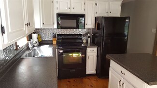 206 Shore Dr, Henniker, NH 03242