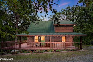 4224 Chamberlain Ln, Sevierville, TN 37862