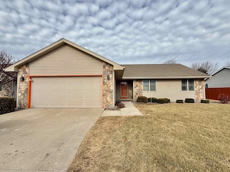 4051 Boulder Dr, Janesville, WI 53546