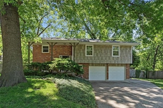 11209 E 60th St, Raytown, MO 64133