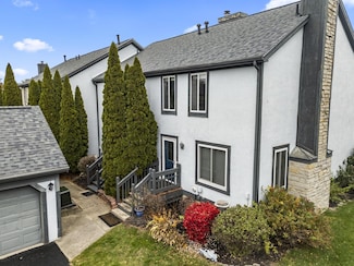 6987 Dublin Village Dr, Dublin, OH 43017