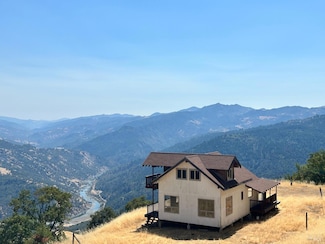 74250 Island Mountain Rd, Piercy, CA 95587
