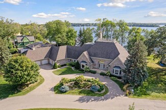 2771 Shadywood Rd, Excelsior, MN 55331