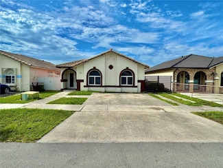 2627 W 69th Terrace, Hialeah, FL 33016