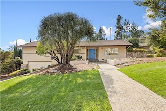 1935 Oakwood Ave, Sierra Madre, CA 91024