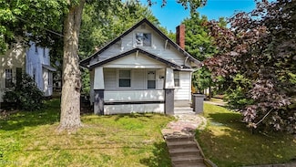 1033 Chalker St, Akron, OH 44310