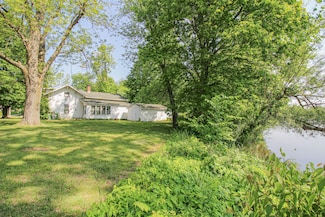 303 Spring St, Constantine, MI 49042