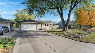 9149 Queen Ave S, Minneapolis, MN 55431