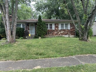 8111 Candleglow Ln, Louisville, KY 40214