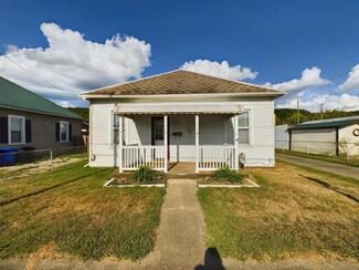 682 Jackson St, Nelsonville, OH 45764