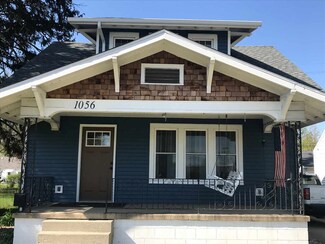 1056 E Market St, Nappanee, IN 46550