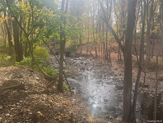 2637 New York 208, Walden, NY 12586