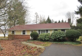 468 Canton Ave, Monroeton, PA 18832