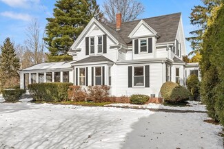 40 Maple St, South Hamilton, MA 01982