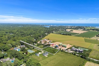 48 Sayre's Path, East Hampton, NY 11937