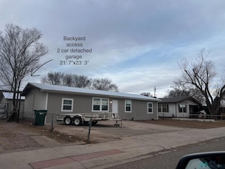 1422 Pinon Dr, Grants, NM 87020