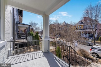 3563 10th St NW, Washington, DC 20010