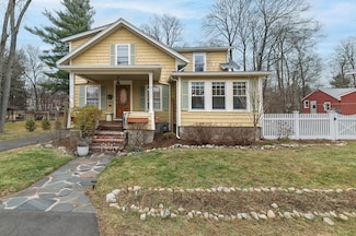 277 Central St, Mansfield, MA 02048