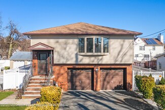 417 N 15th St, Kenilworth, NJ 07033