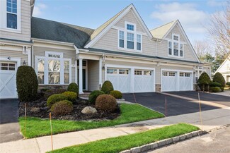 45 Symphony Dr, Lake Grove, NY 11755