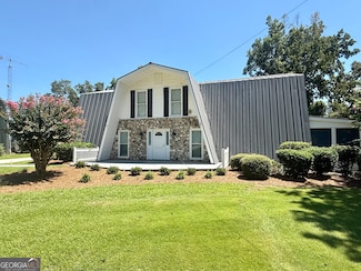 556 Flowers Dr, Blakely, GA 39823