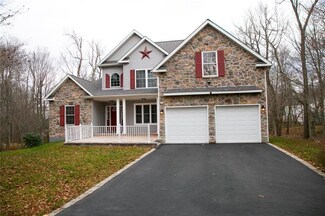 336 Delaware Dr, Tobyhanna, PA 18466