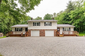 1354 Vanderhoof Rd, Barberton, OH 44203