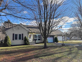 13 Laroe St, Swanton, VT 05488