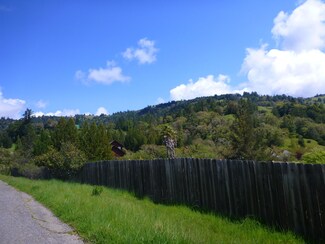 120 Wallan Rd, Garberville, CA 95542