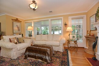 1847 Holly Oaks Lake Rd W, Jacksonville, FL 32225