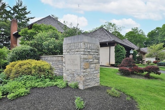 128 Green Springs Dr, Columbus, OH 43235