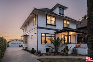 2907 Halldale Ave, Los Angeles, CA 90018