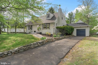 2546 Mansion Rd, Huntingdon Valley, PA 19006