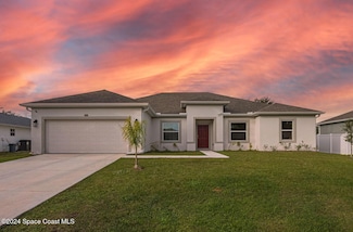 1717 Dalroy St NW, Palm Bay, FL 32907