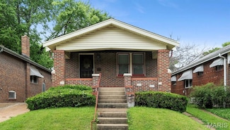 887 Wall St, Saint Louis, MO 63147