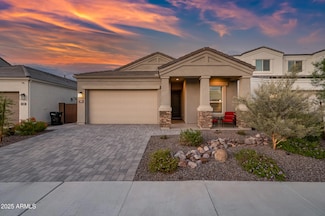 2324 E Saguaro Park Ln, Phoenix, AZ 85024