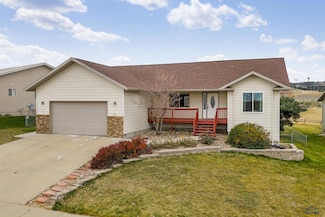410 Field View Dr, Rapid City, SD 57701