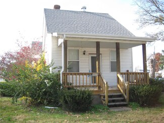 2022 S 3rd St, Mascoutah, IL 62258