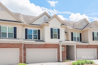 5951 Carrollton Ln, Charlotte, NC 28210