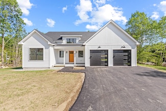 13 Aerie Dr, Windham, ME 04062