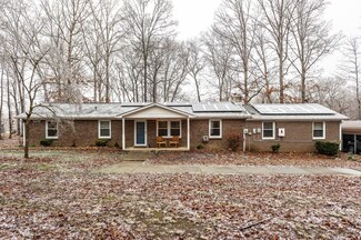 7123 Anglin Rd, Fairview, TN 37062