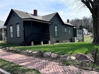 620 Powell St, Saint Joseph, MO 64501