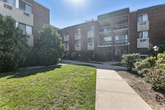 958 High Path Rd Unit 958, Windsor, CT 06095