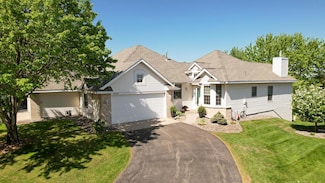16305 Crystal Hills Cir, Lakeville, MN 55044