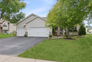 1107 Maplewood Ave SW, Isanti, MN 55040