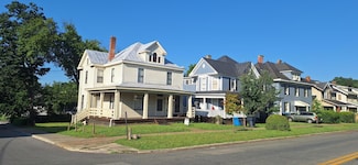 1202 Melrose Ave NW, Roanoke, VA 24017