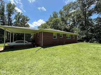 414 Woodsdale Rd, Roxboro, NC 27573